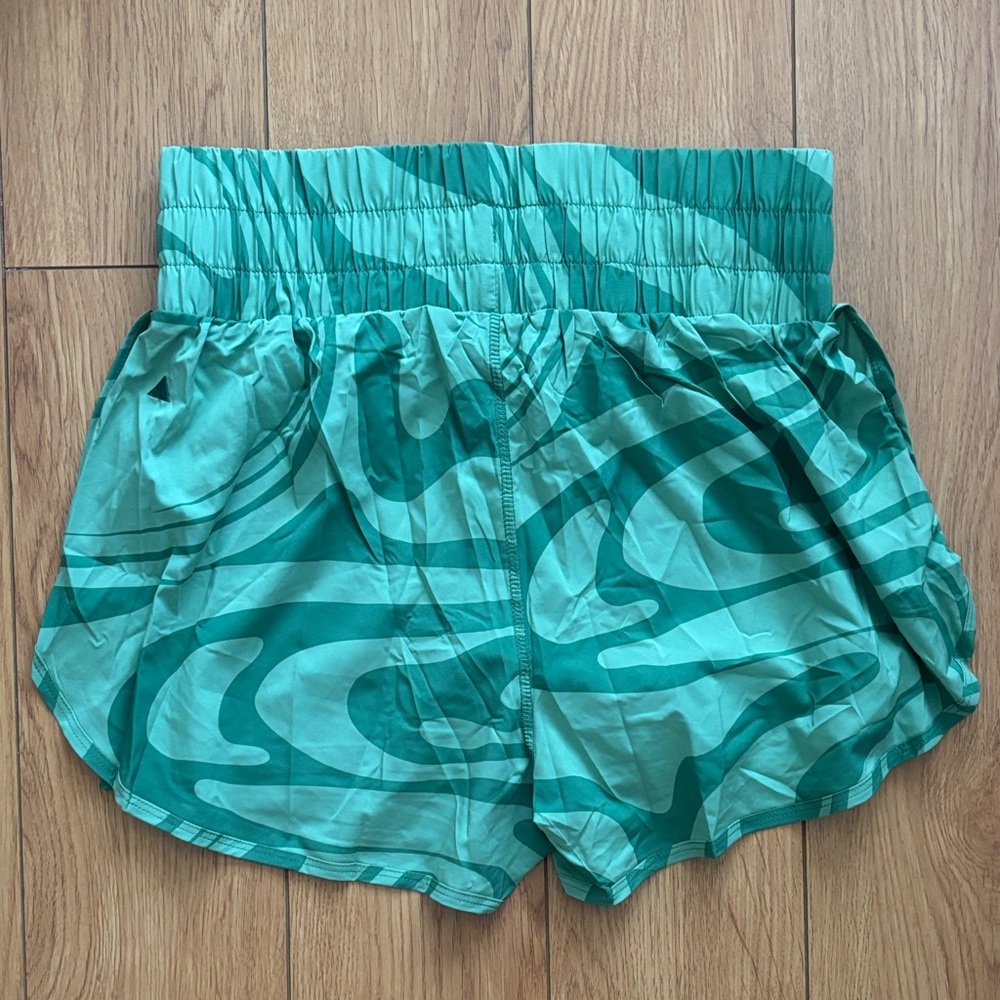 Teal Women's Athletic Shorts NWOT - Picture 4 of 4
